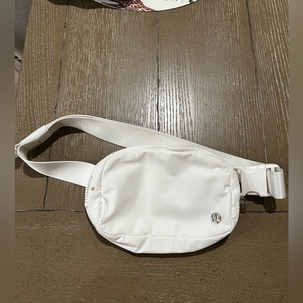 Lululemon White Belt Bag with Silver Logo